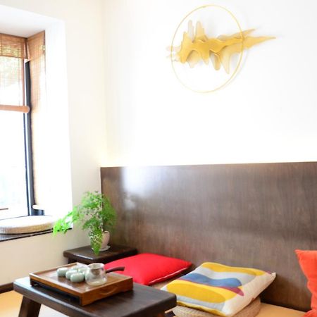 Hangzhou Puyu Travelling With Hotel Esterno foto
